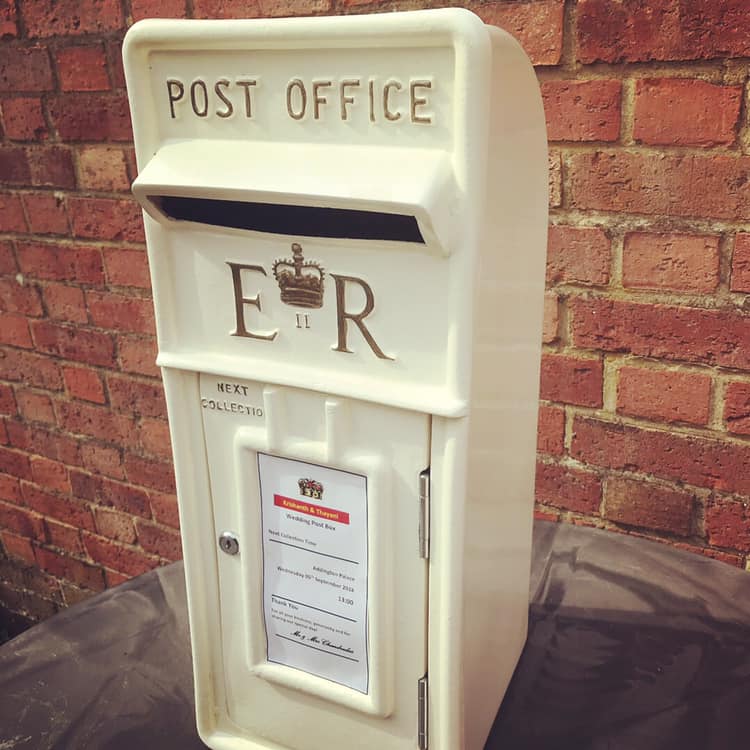 FOR HIRE ROYAL MAIL POST BOX WEDDINGS BIRTHDAYS COLLECTION FROM SLOUGH BERKSHIRE 